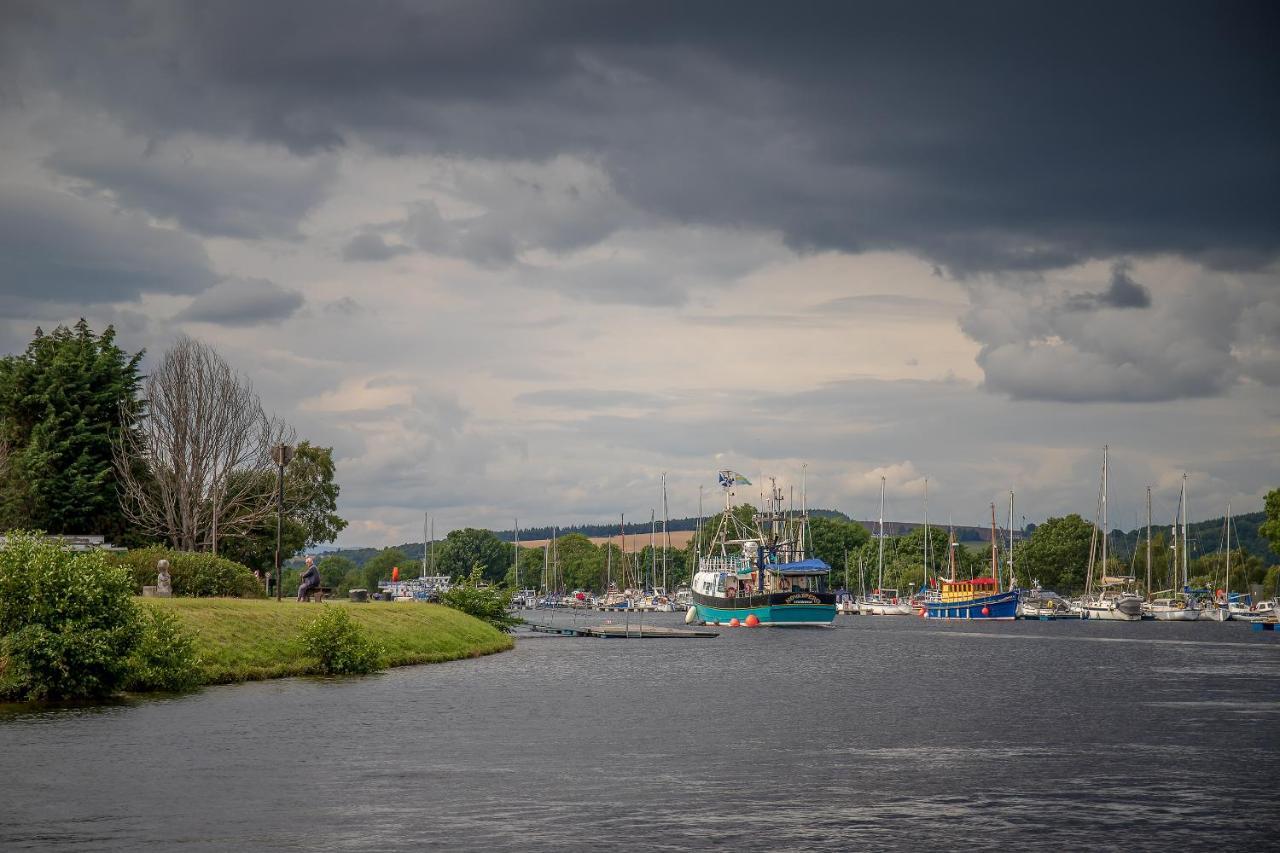 Great Glen Way Canal Side Apartment Inverness Zewnętrze zdjęcie